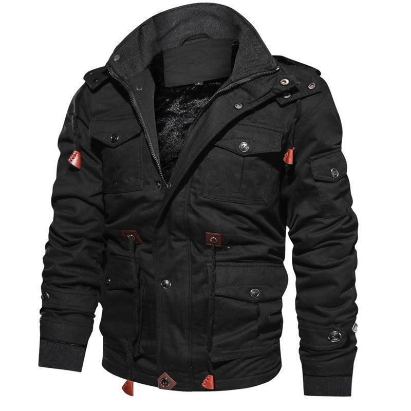Herrenjacke mit Taschen | Modell im Militärstil